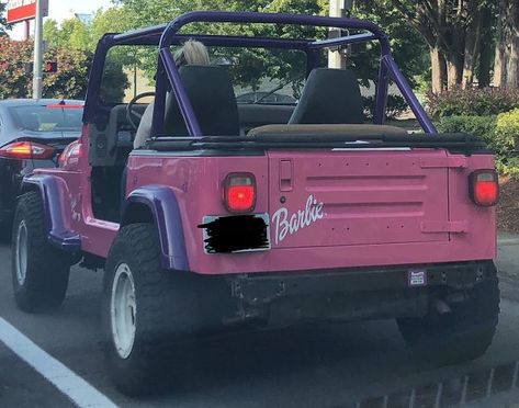 Saw A Real Life Barbie Jeep On My Way Home From Work Today Barbie Jeep Wrangler, Barbie Jeep, Real Life Barbie, Life Size Barbie, Jeep Wheels, Mini Jeep, Barbie Car, Real Barbie, Barbie Funny