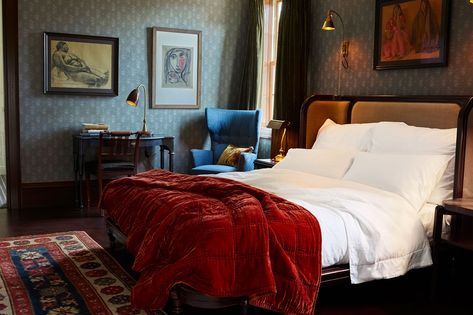 The Maker, Hudson, New York hotel review | CN Traveller 1970s Home Remodel, Maker Hotel, 1970s Home, Home Remodel, Custom Made Furniture, Eclectic Design, Upstate New York, The Maker, Cheap Home Decor