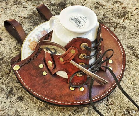 Teacup Holster, Beer Holster, Steampunk Mask, Steampunk Leather, Steampunk Crafts, Yennefer Of Vengerberg, Steampunk Hat, Steampunk Lamp, Steampunk Diy