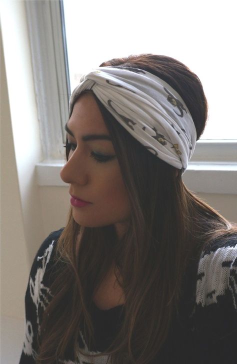 Sew Turban, Turban Headband Hairstyles, Turban Headband Tutorial, Baby Turban Headband, Diy Fashion No Sew, Extra Wide Headband, Knot Turban Headband, Sewing Headbands, Diy Fashion Trends