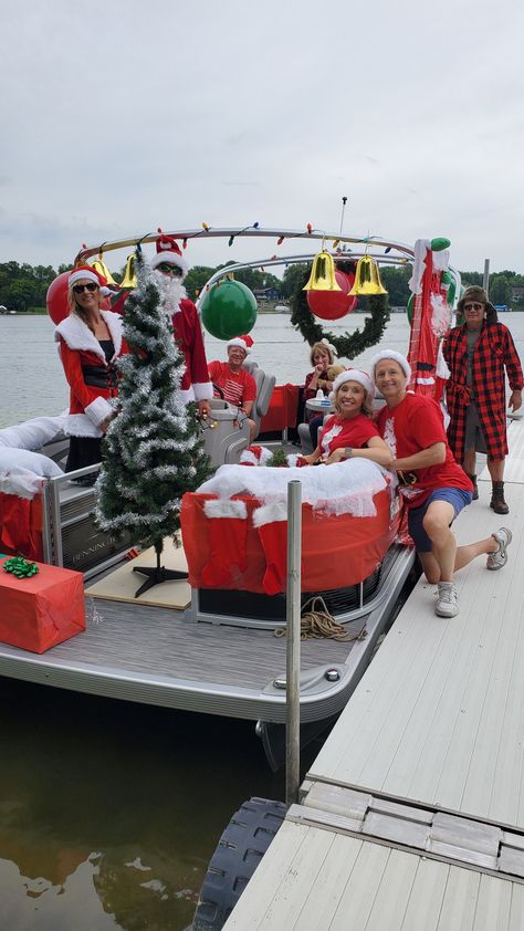 Boat Parade Decorating Ideas Christmas, Christmas In July Boat Decorations, Christmas Boat Parade Ideas, Christmas Boat Decorations Ideas, Boat Parade Decorating Ideas, Boat Parade Ideas, Christmas Boat Parade, River Party, Pontoon Party