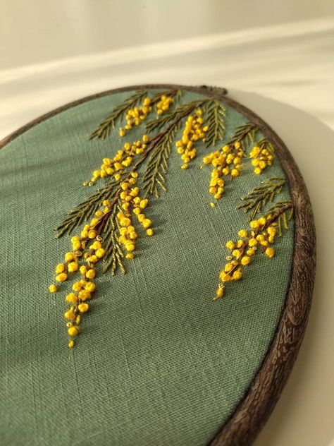 Hanging Flowers Embroidery, Vintage Embroidery Flowers, Mimosa Flower Embroidery, Green Wall Tapestry, Yellow Embroidery Flower, Embroidery Home Decor Wall Art, Green Fabric Embroidery, Embroidery Wall Hanging Ideas, Yellow Flowers Embroidery