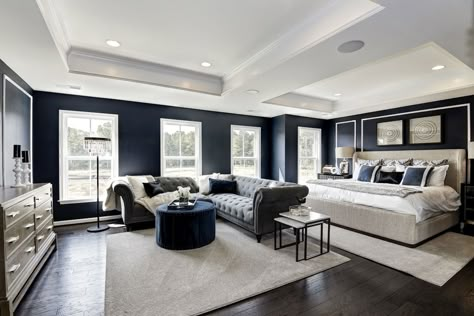 Bedroom Layout With Couch, Best Bedroom Layout, Large Bedroom Layout, Master Suite With Sitting Area, Mansion Bedroom, Huge Bedrooms, Bedroom Seating Area, Bedroom With Sitting Area, Big Bedrooms