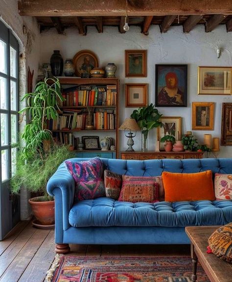 Living Room Inspo Maximalist, Diagonal Room Layout, Eclectic House Interior, Eclectic House Aesthetic, Colorful Chic Living Room, Multicolored Living Room, Cozy Cluttered Living Room, Granny Home Aesthetic, Turquoise Couch Decor