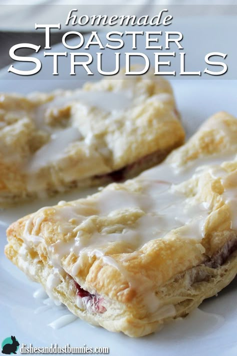 Toaster Strudel Recipe, Homemade Toaster Strudel, Toaster Strudel, Toaster Oven Recipes, Pastry Dishes, Strudel Recipes, Dust Bunnies, Oreo Dessert, Puff Pastry Recipes