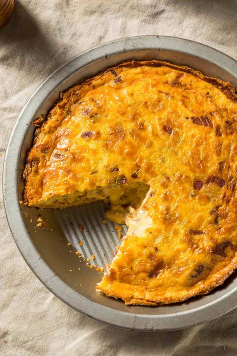 Easy Bisquick Quiche Recipe - IzzyCooking Bisquick Quiche, Bisquick Impossible Quiche Recipe, Gluten Free Bisquick Recipes, Bisquick Recipes Dinner, Bisquick Inspired Recipes, Bisquick Recipes Breakfast, Recipes Quiche, Sausage Quiche Recipes, Quick Quiche