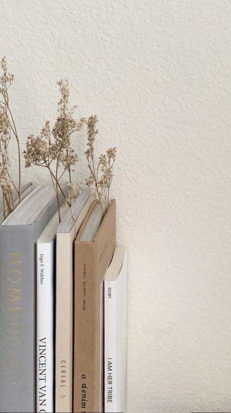 Minimalist Wallpaper Phone, Books Flowers, Wallpaper Estetika, Cream Aesthetic, Instagram Inspiration Posts, Flowers Decor, Beige Wallpaper, Love One Another, Iphone Wallpaper App