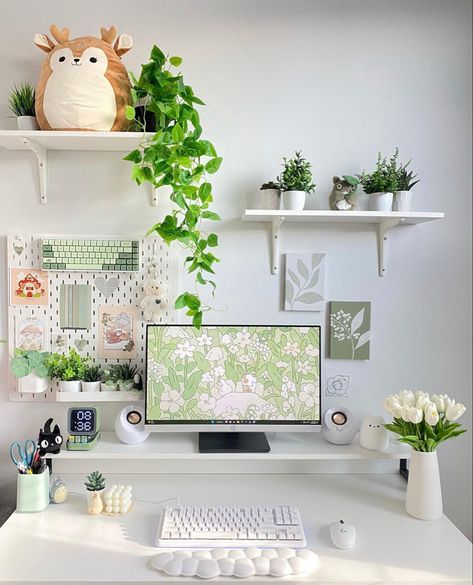 Small Desk Aesthetic Inspiration, Minimalist Gamer Setup, Aesthetic Desk Space, Pastel Pc Setup, Kawaii Office Decor, Cute Desk Setup Aesthetic, Pastel Gaming Setup, Minimalistic Desk Setup, Desk Set Up Aesthetic