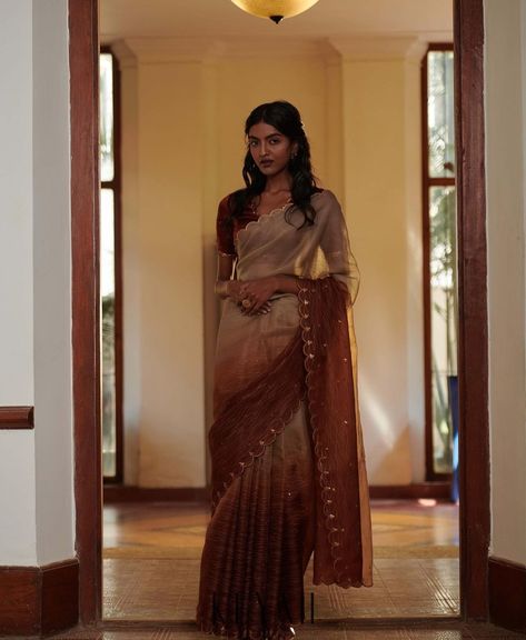 Dresses For Brown Skin Tone, Saree For Brown Skin Tone, Bengali Saree Aesthetic, Tamil Clothing, Saree Tamil, Tamil Saree, Desi Vibes, Traditional Blouse Designs, Dresses Traditional