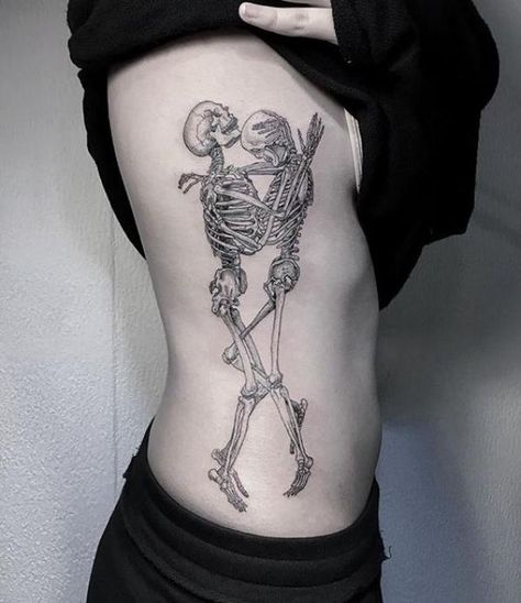 Two hugging skeletons side tattoo Skeleton Couple Tattoo, Korean Tattoo Artist, Skeleton Tattoo, Tattoos Infinity, Korean Tattoos, Tattoo Zeichnungen, Skeleton Tattoos, Matching Couple Tattoos, B Tattoo