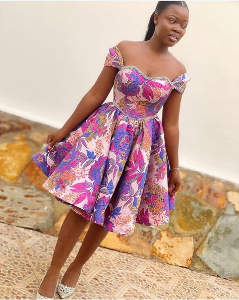 African Dresses Classy, Short African Dresses Classy, Lace Dress Classy, Chic Dress Classy, African Dresses For Kids, Short African Dresses, Lace Gown Styles, Brocade Dress, Dinner Dress Classy