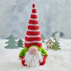 Knitted Gnomes, Christmas Gonks, Christmas Knitting Projects, Knitted Christmas Decorations, Christmas Knits, Knit Animals, Christmas Knitting Patterns Free, Knitting Club, Santa's Village