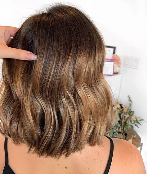 Blonde Hair Transformations, Brunette Balayage, Straight Blonde Hair, Short Brown Hair, Modern Haircuts, Caramel Hair, Brunette Balayage Hair, Brown Hair Balayage, Short Hair Balayage