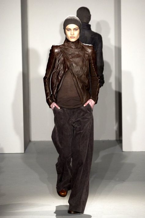 Rick Owens 90s, Rick Owens Archive, Archive Runway, Rick Owens Runway, Rick Owens Outfit, Rick Owens Menswear, Runway Outfits, The Dude, Concept Clothing