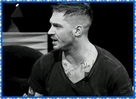 Tom ♡ Tom Hardy Hair, توم هاردي, Long Crew Cut, Tom Hardy Haircut, Tom Hardy Variations, Tom Hardy Gif, Crew Cut Hair, Tom Hardy Photos, Alan Carr