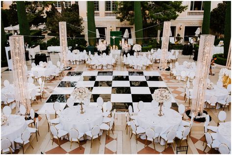 Las Vegas Reception Venues, Classy Glam Wedding, Elegant Vegas Wedding, Great Gatsby Wedding Aesthetic, Wedding Venues Las Vegas, Bellagio Las Vegas Wedding, Bellagio Wedding Vegas, Vegas Wedding Reception Ideas, Bellagio Wedding