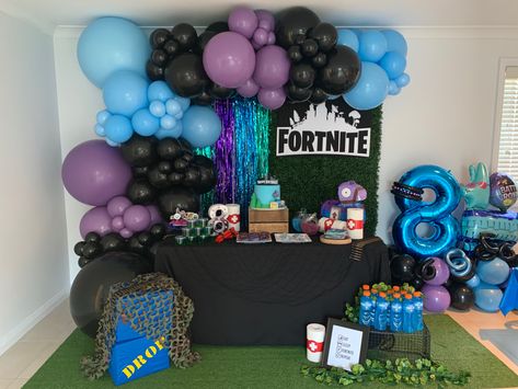 Gaming Theme Party, Fortnite Balloon Arch, Fortnite Balloon Garland, Fornite Birthday Theme, Fortnight Birthday Party Ideas, Fornite Party Ideas, Fortnite Birthday Decorations, Fortnite Decorations, Fortnite Party Decorations