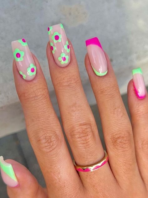 neon green and hot pink French tips with flowers Bright Green And Pink Nails, Bright Green Nails Designs Summer, Lime Green And Yellow Nails, Pink And Green Neon Nails, Spring Neon Nails, Bright Nails For Summer Neon, Pink And Lime Green Nails, Neon Vacation Nails, Bright Nail Ideas Neon