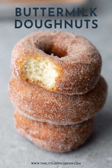 Easy classic buttermilk doughnuts that you can fry up at home. Garnish the warm doughnuts with your choice of sweet butter glaze, cinnamon sugar, or powdered sugar. Perfect for breakfast, brunch, or whenever you need a little pick-me-up! Buttermilk Donuts, Buttermilk Donuts Old Fashioned, Buttermilk Donut Recipe, Easter Drink, Yeast Donuts, Easy Donut Recipe, Carrot Cookies, Easy Donuts, Homemade Doughnuts