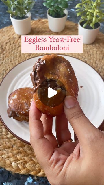 Eggless Bomboloni Recipe, Donut Recipe Chocolate, Bomboloni Recipe, Recipe Donut, Jain Recipes, Eggless Desserts, Filled Donuts, Deep Fry, Yogurt Cups