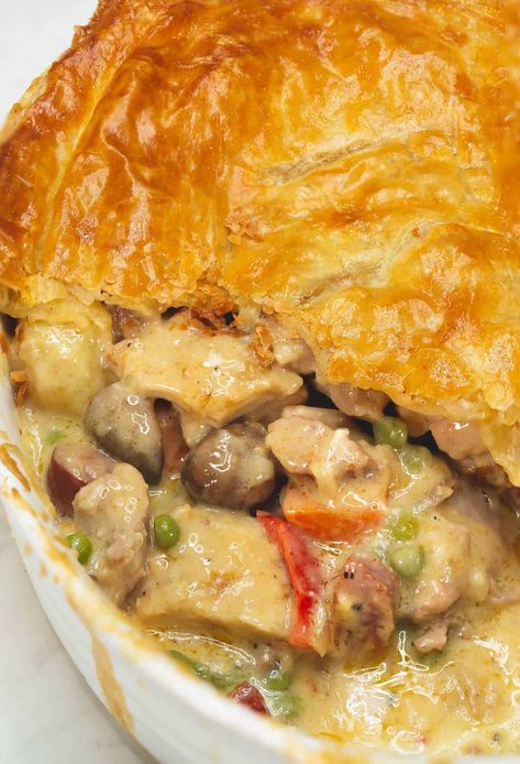 Chicken Pastel, Best Chicken Pot Pie, Southern Chicken, Puff Pastry Crust, Sauce Chicken, Spring Dinner, Pot Pies Recipes, Pastry Crust, Chicken Pot Pie Recipes