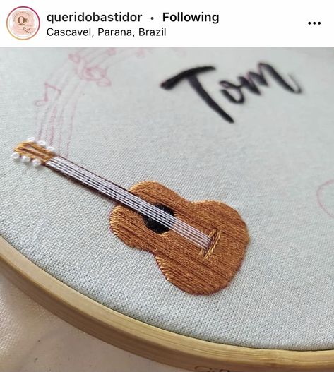 Pouch Painting, Guitar Embroidery, Music Quilts, Embroidery Hoop Art Tutorial, Music Embroidery, Birthday Love Quotes, Chic Embroidery, Happy Birthday Love Quotes, Clothes Embroidery Diy