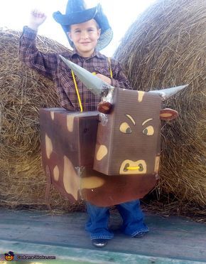 Bucking Bulls, Baby Christmas Photos, Bull Rider, Food Costumes, Dollar Store Halloween, Homemade Costumes, Halloween Costume Contest, A Bull, Funny Costumes