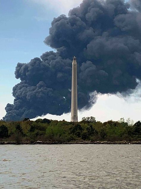 ITC. Tank Fire Burning Behind the San Jacinto Monument La Porte Texas Texas Collage, San Jacinto Monument, Evil Buildings, Fire Burning, San Jacinto, Deer Park, Houston Texas, Camera Photography, Cn Tower