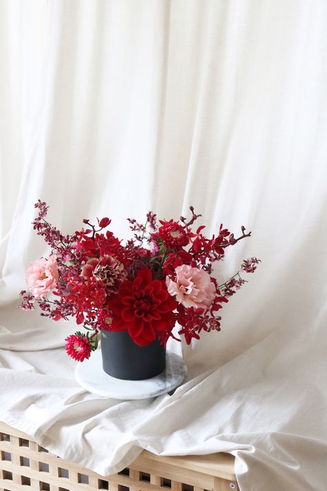 Lunar New Year Floral Arrangement, Chinese New Year Bouquet, Lunar New Year Flowers, Lunar New Year Flower Arrangement, Cny Flower Arrangement, Chinese New Year Flower Arrangement, Natural Flower Centerpieces, Red Floral Arrangements, Valentine Day Aesthetic