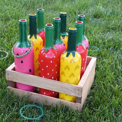 Fun and Fabulous DIY Outdoor Family Games! - The Cottage Market Outside Games, Painted Bottles, Ring Toss Game, Fiesta Tropical, Ring Toss, Wine Bottle Diy, Toss Game, Yard Games, Backyard Games