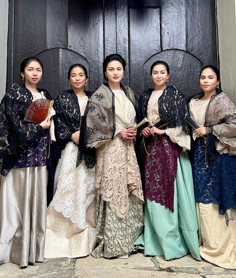 Traditional Ilocano Clothing, Filipiana Dress Traditional, Philipino Traditional Clothing, Filipiñana Dress Traditional, Filipino Clothing Traditional, Filipino Culture Traditional Dresses, Maria Clara Costume, Maria Clara Noli Me Tangere, Filipino Traditional Clothing Women