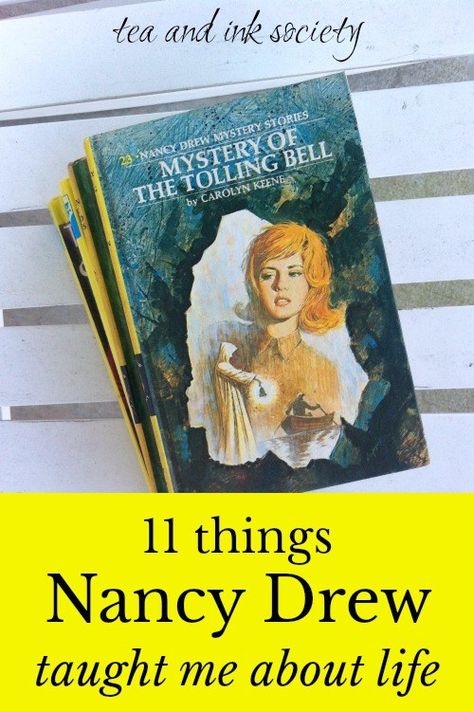 Nancy Drew solved mysteries...and in the process taught us how to face life with curiosity and class. Read on for 11 timeless life lessons from Nancy Drew! #NancyDrew #ClassicLit Nancy Drew Activities, Vintage Nancy Drew Aesthetic, Nancy Drew Aesthetic, Nancy Drew Style, Book Knowledge, Nancy Drew Mystery Stories, Mystery Writing, Nancy Drew Books, John Wilson