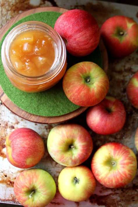 Honey Crisp Apple Jam – A Cup of Sugar … A Pinch of Salt Pickled Apples, Honey Crisp Apple, Apple Pie Jam, Refrigerator Jam, Honey Crisp, Jelly Sweets, Apple Breakfast, Jam Recipes Homemade, Apple Jelly