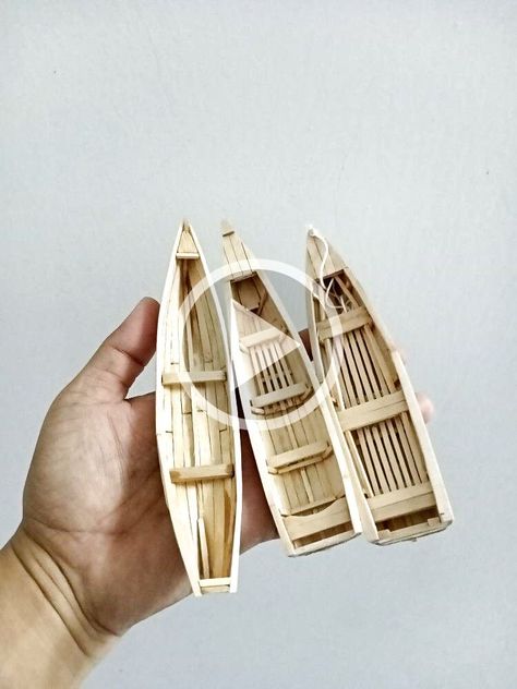 Wooden hand made boat? Stick House, Boat Diy, Popsicle Stick Houses, Electronic Project, Boat Crafts, Wooden Ship Models, Dripping Candles, Wood Art Projects, 3d Pen