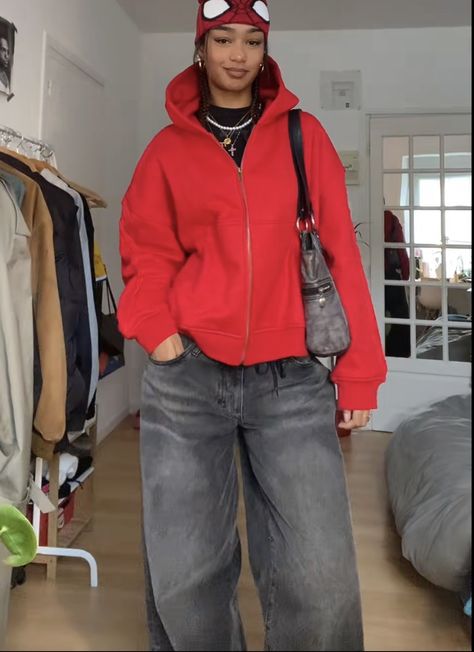 Red Baggy Outfit, Red Zip Up Hoodie Outfit, Ahs Streetwear, Oversized Hoodie Outfit Aesthetic, Red Hoodie Outfit, Hoodie Outfit Aesthetic, Red Shoes Outfit, Oversized Hoodie Outfit, Girls Streetwear