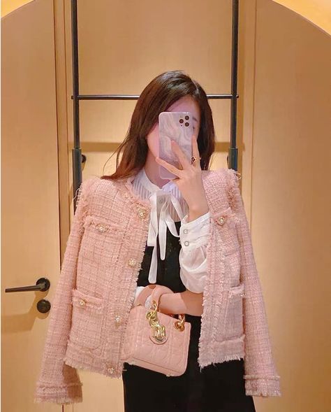 Estilo Rachel Green, Tweed Jacket Outfit, Tweed Outfit, Tassel Lace, Outfit Korean, Autumn Sleeve, Autumn Pattern, Shoes Luxury, Tweed Coat