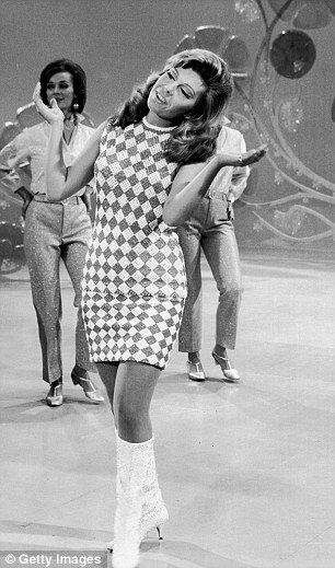 Nancy Sinatra 60s, Core Java, C Language, Gogo Girl, Math English, 60s Girl, Ed Sullivan Show, Ed Sullivan, 1960 Fashion