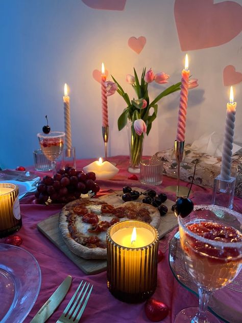 Movie Night Aesthetic, Spring Inspo, Valentines Day Dinner, Italian Summer, Night Aesthetic, Love Valentines, Summer Aesthetic, Movie Night, Girls Night