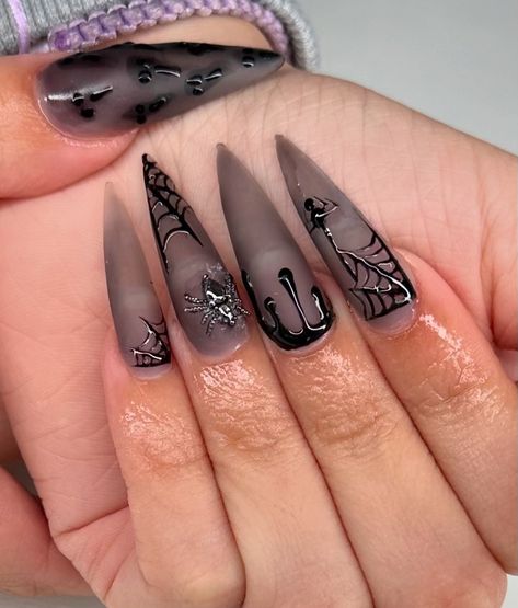 Halloween nail inspo who? • Using @melodysusie_official black & @apresnailofficial xl almond tips 🤍 • @mxchelles.nailbar • • #halloween #halloweennails #nailtech #nailsnailsnails #nails #spookyseason #linails #linailtech #nynails #nynailtech Almond Tips, Ny Nails, Halloween Nail, Nail Tech, Halloween Nails, Nail Inspo, Almond, Nails, Halloween