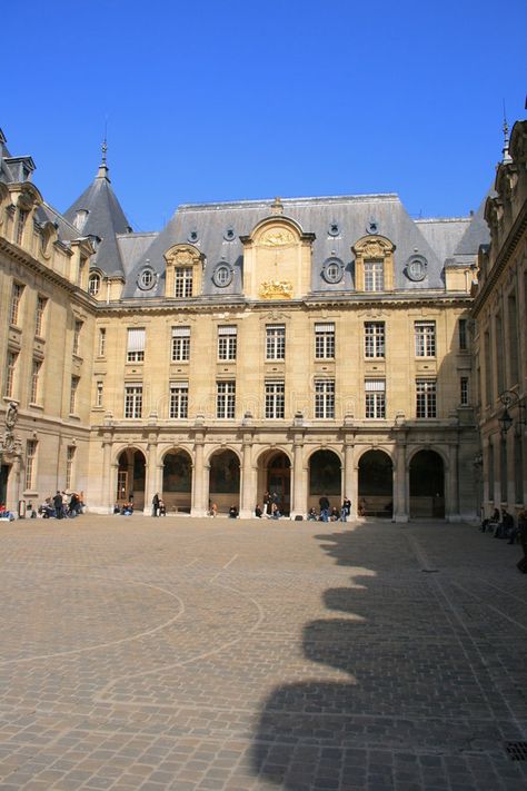 Sorbonne University Aesthetic, France University, Sorbonne University, Paris School, Court Aesthetic, Anna And The French Kiss, Mad Monk, University Of Paris, Court Yard