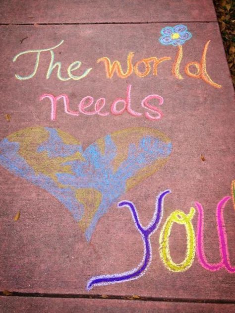 Back-to-School Sidewalk Chalk Quotes and Art Sidewalk Chalk Messages, Welcome Back To School Chalk Art, Chalk Messages, Positive Sidewalk Chalk Messages, Kindness Sidewalk Chalk Art, Positive Chalk Art, Back To School Chalk Art, Driveway Chalk, Chalk Art Quotes