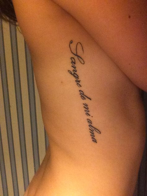 Men’s Tattoo On Rib, Hip Quote Tattoos Women, Ribs Tattoo Women, Rib Script Tattoo, Prettiest Tattoos, Side Torso Tattoos For Women, Side Tattoos Women Ribs Meaningful, Writing Tattoos Placement, Rib Quote Tattoos