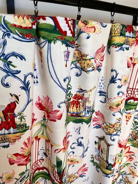 Diy Chinoiserie Painting, Classic Curtains French, Chinoiserie Drapes, Chinoiserie Curtains, Chinoiserie Dining Room, Diy Chinoiserie, French Country Curtains, Chinoiserie Painting, Walnut House