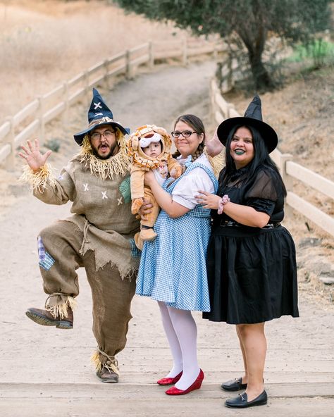 Halloween is one of my favorite holidays and now even more because I can do Family Halloween Costumes. These are our family costumes for the last few years. 2020 Wizard Of Oz 2021 Jurassic Park 2022 Mix of Jurassic Park and Wizard of Oz (I was very pregnant and tired ) 2023 Monsters Inc. #familyhalloweencostumes #familyhalloween #halloweencostume #halloweendecor #momblogger #halloweencostumeideas Wizard Of Oz Family Costume, Family Halloween Costumes, Family Costumes, Family Halloween, Mom Blogger, Monsters Inc, Wizard Of Oz, Jurassic Park, Favorite Holiday