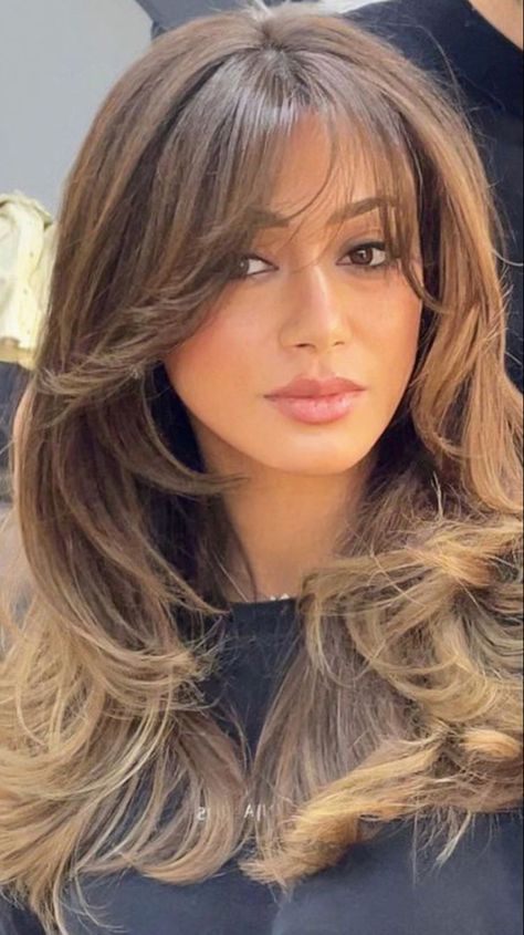 Haircuts For Long Hair With Layers, Long Length Hair, Medium Length Hair With Layers, Hairstyles For Layered Hair, Hair Stylies, Haircuts For Medium Hair, Long Hair With Bangs, Trendy Haircuts, Hair Stylist Life