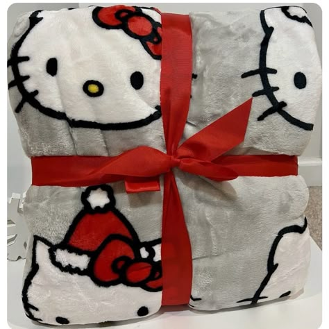 Get Cozy This Christmas Season With This Adorable Hello Kitty Plush Blanket! Measuring At 90 Inches By 90 Inches, This Full/Queen Size Blanket Is Perfect For Snuggling Up In Bed Or On The Couch. The Gray Color And Contemporary Style Make It A Versatile Addition To Any Bedroom Decor. Featuring An All-Over Kitty Pattern And Made Of Easy Care Polyester Material, This Blanket Is Not Only Cute But Practical As Well. Machine Washable And Brand New With Tags, It's The Perfect Gift For Any Hello Kitty F Christmas Hello Kitty Blanket, Hello Kitty Christmas Blanket, Hello Kitty Christmas Decor, Sanrio Bedding, Sanrio Bedroom, Nike Hoodies For Women, Burr Basket, Nike Hoodies, Pink Rugs