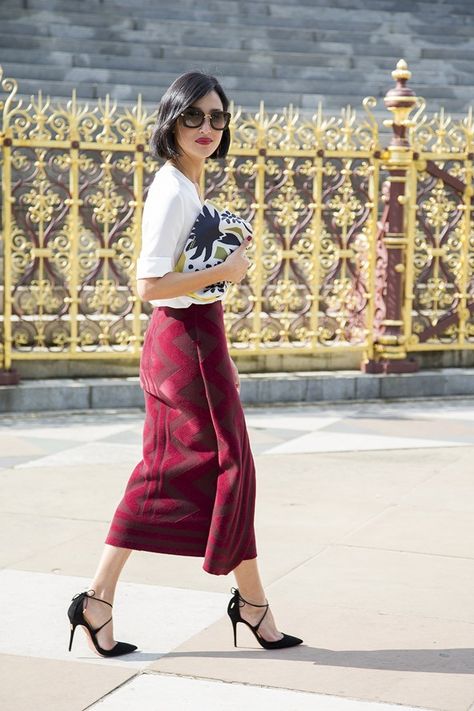 Heels Photo, Nicole Warne, Remain Silent, Burberry Skirt, Aquazzura Heels, London Fashion Week Street Style, Elegant Outfits, Women Street, Velvet Fashion