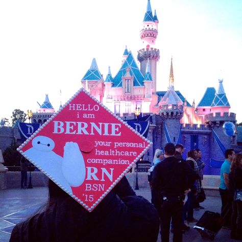 My baymax graduation cap at the happiest place on earth! CSULB NURSING 2015! I love Big Hero 6! #baymax #disney #graduation #gradcap Disney Nurse Graduation Cap, Disney Nursing Graduation Cap, Baymax Graduation Cap, Science Graduation Cap, Nurse Graduation Cap Designs, Graduation Cap Decoration Nursing, Cap Inspiration, Disney Graduation Cap, Nursing Caps