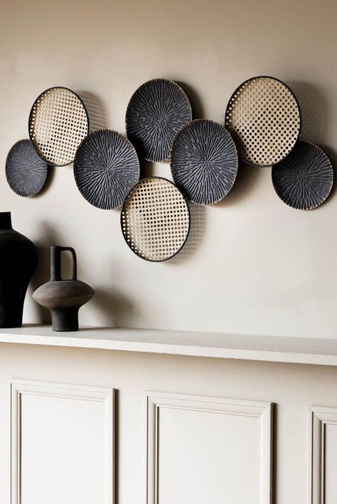 Aesthetic Wall Design, Santorini Interior, Rattan Room, Rattan Wall Decor, Gold Metal Wall Art, Black Rattan, Wall Aesthetic, Bubble Wall, Home Decor Quotes