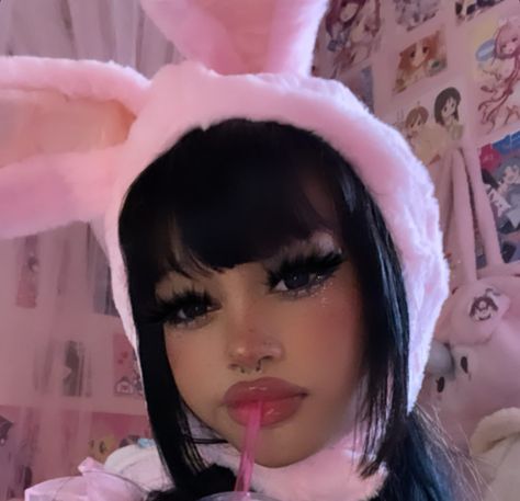 Egirl Inspo, Crying Makeup, Pastel Goth Hair, Makeup Egirl, Black Girlhood, Soft Egirl, Pastel Goth Makeup, E Girl Makeup, Gradient Lips